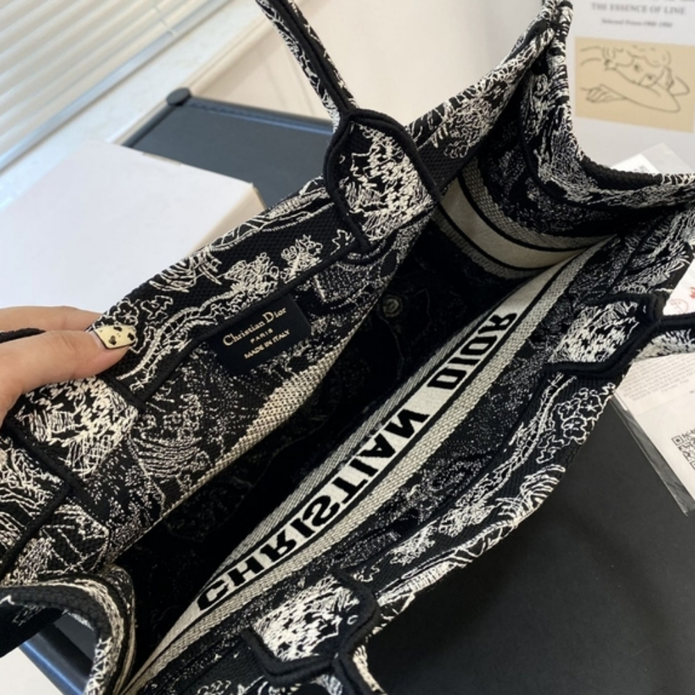 DIOR BookTote Reverse Joyie print embroidery - Picture 5 of 8